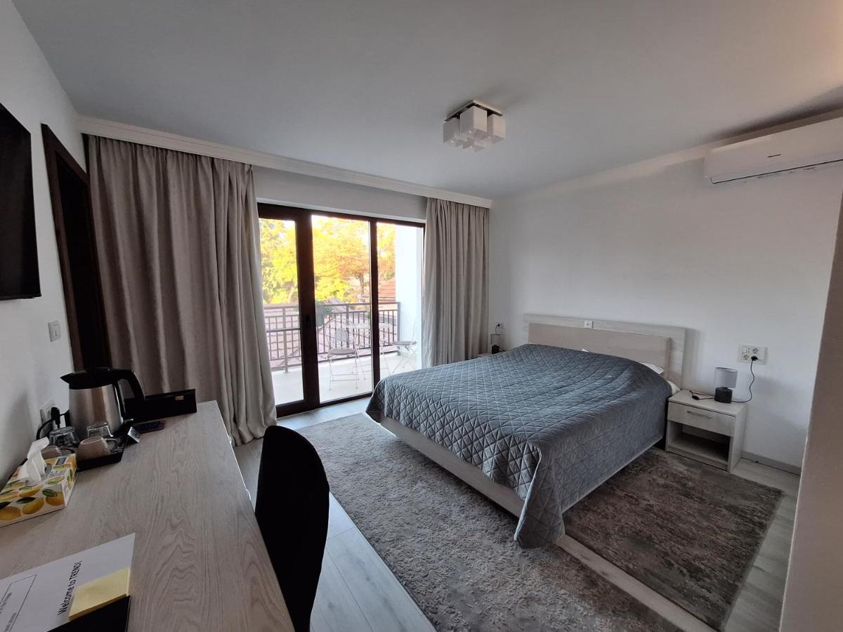 Bed and Breakfast Trend Арад Екстер'єр фото