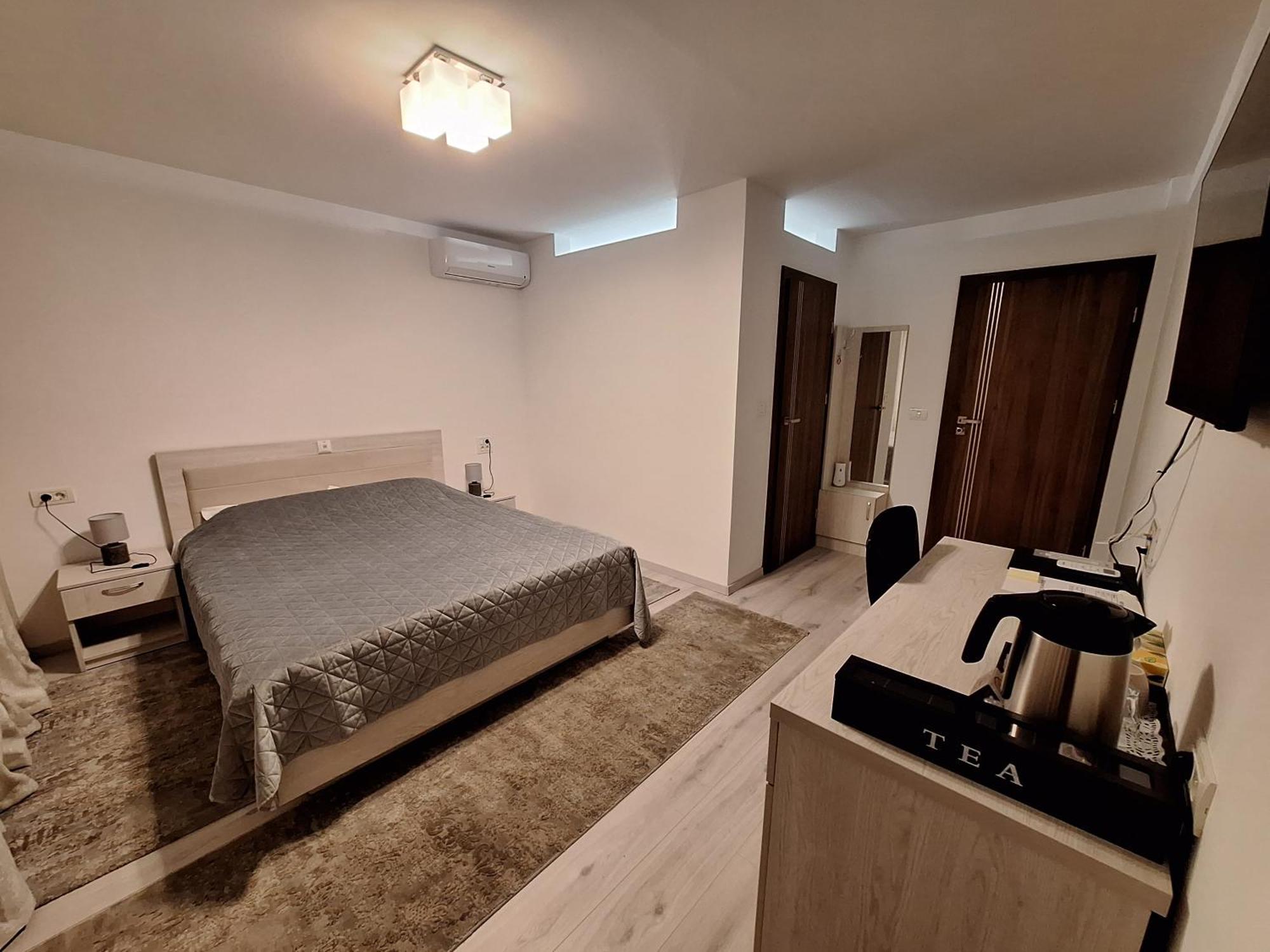 Bed and Breakfast Trend Арад Екстер'єр фото