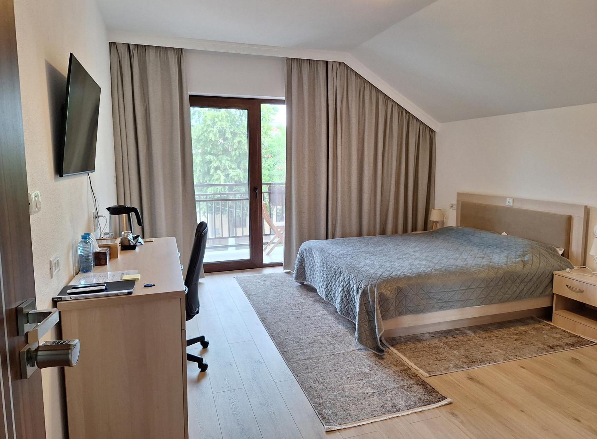 Bed and Breakfast Trend Арад Екстер'єр фото